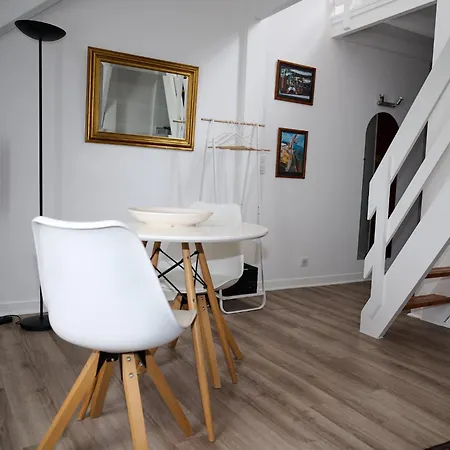 Les Salins De Apartment *
